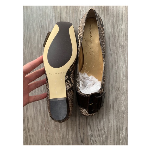 Tahari Snakeprint Flats - Picture 5 of 6